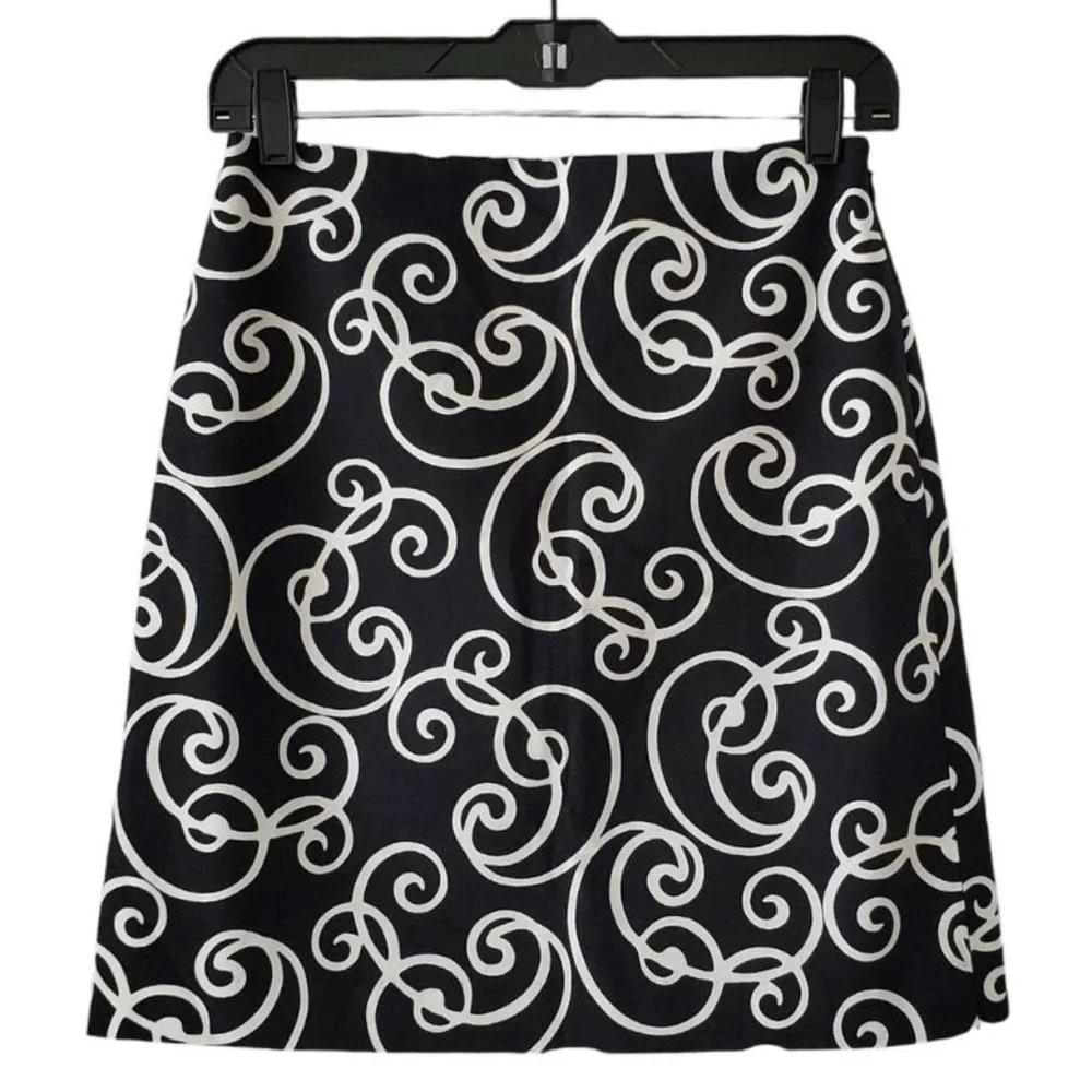 Ann Taylor Scrolling Swirls Short A-line Skirt | NWT | 0P | Black White - Picture 1 of 15